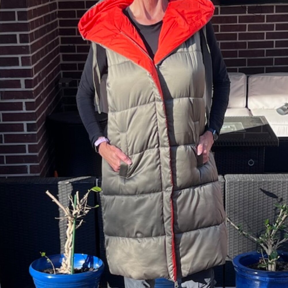 Rino & Pelle Reversable Long Puffer Vest w/ Hood (Sz M)